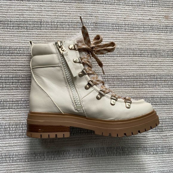 Circus By Sam Edelman Ivory Georgia Boots - Picture 7 of 15